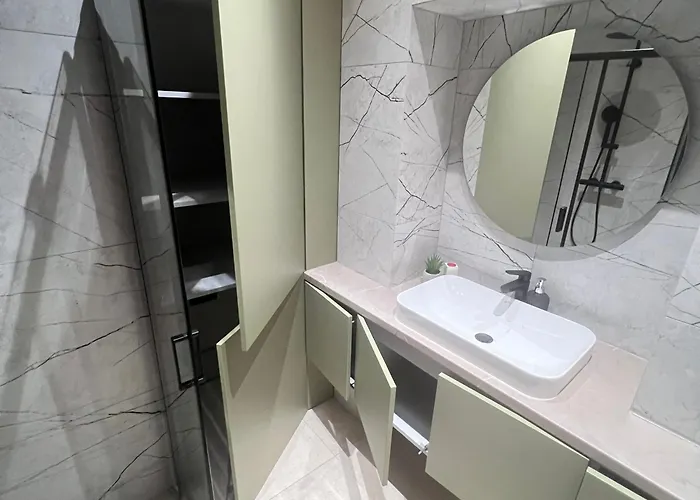 Апартаменты City Central Apartment